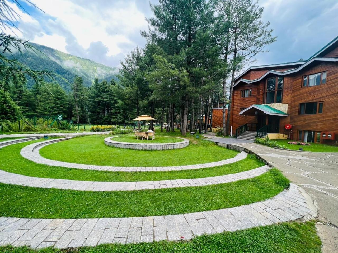 Radisson Golf Resort Pahalgām Extérieur photo