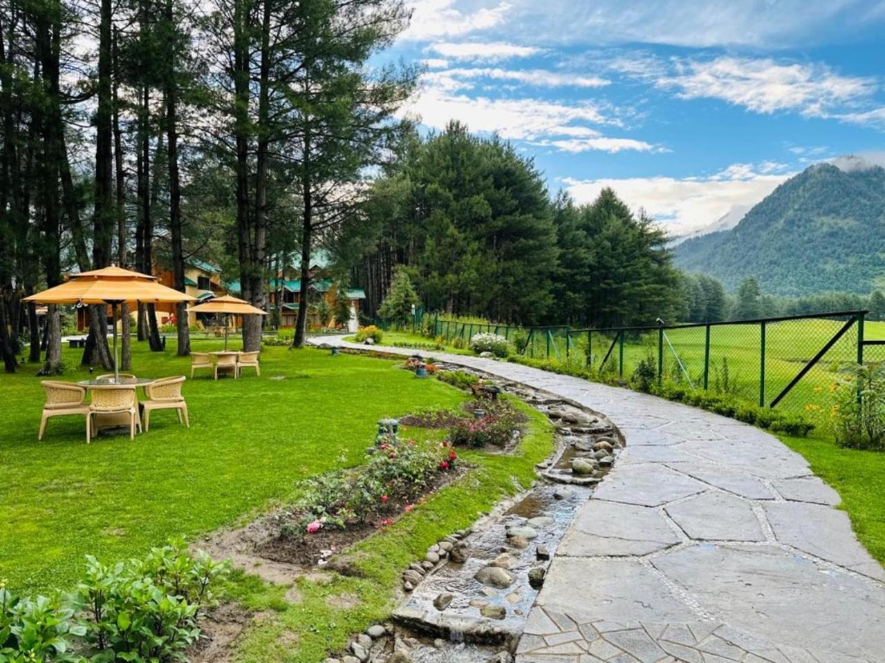 Radisson Golf Resort Pahalgām Extérieur photo