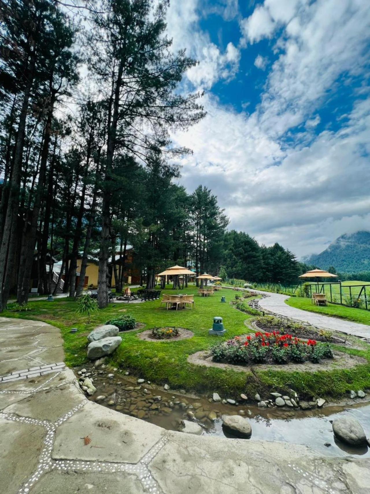 Radisson Golf Resort Pahalgām Extérieur photo